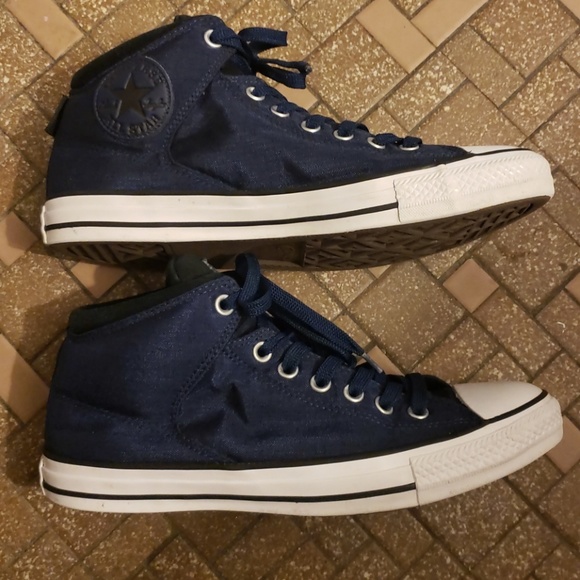 Unisex Converse - Picture 4 of 6